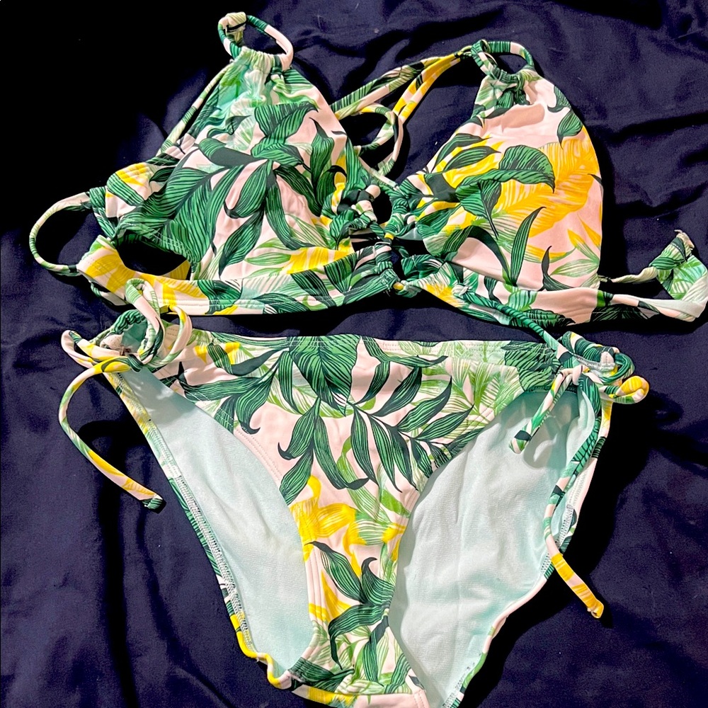 Adore Me Green and Yellow Leaf Print Bikini